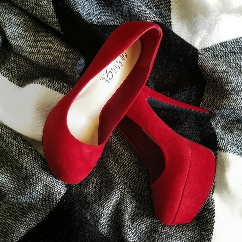 Rogue Helium Heels - Picture 1 of 7
